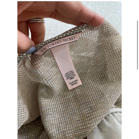 Victoria’s Secret Gold Shimmer Lace Bodysuit - Picture 4 of 7